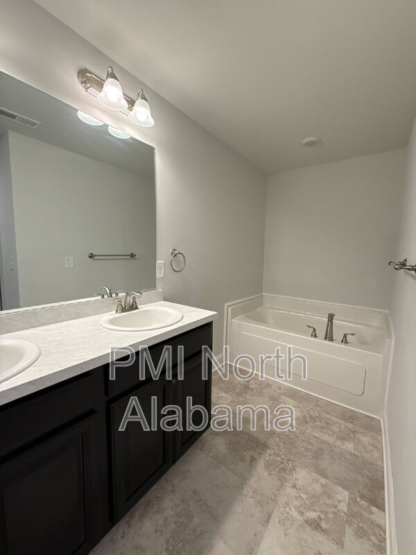 Building Photo - 186 Tybee Dr