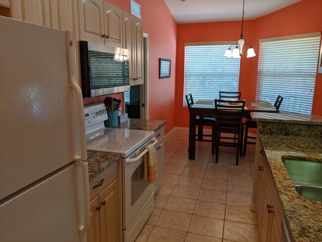 Building Photo - 4437 Corso Venetia Blvd