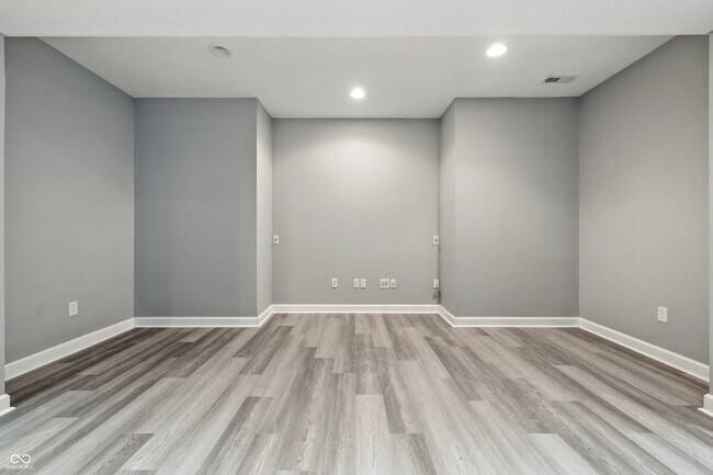 Building Photo - 13004 Tuscany Blvd