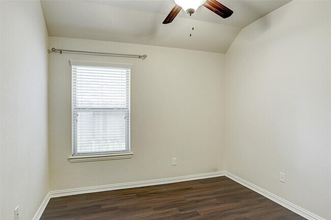 Building Photo - 24131 McKinzie Ridge Dr