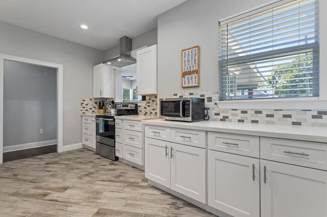 Building Photo - 134 Lee St