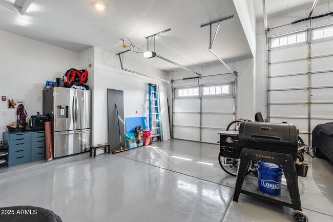 Building Photo - 7694 W Desert Spoon Dr