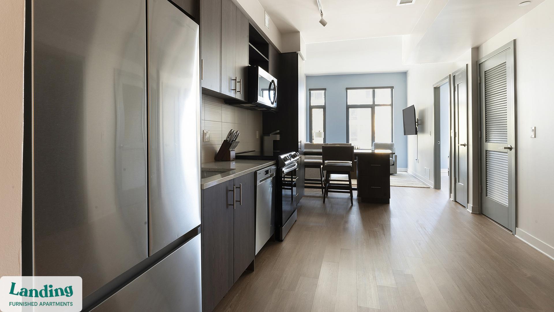 Building Photo - 350 Maple Dr SW