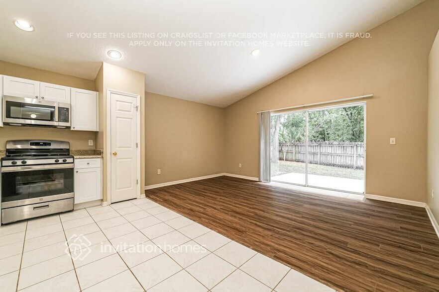 Building Photo - 6240 Crickethollow Dr