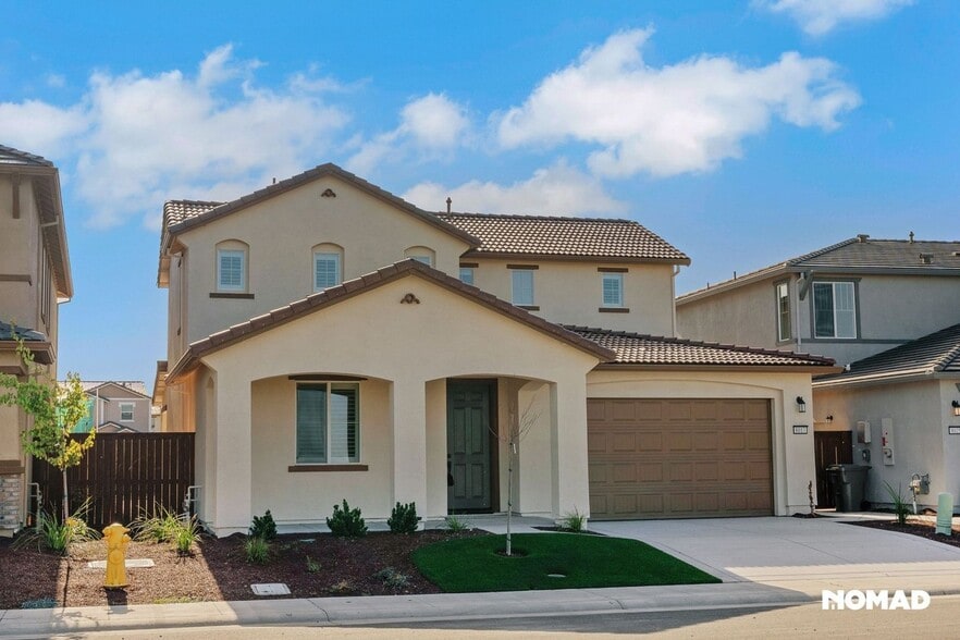 Building Photo - 8017 Roundhouse Lp