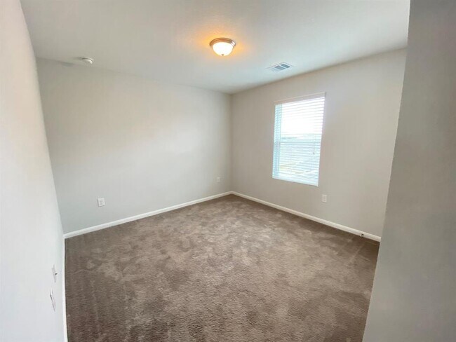 Building Photo - 220 Timber Brook Dr
