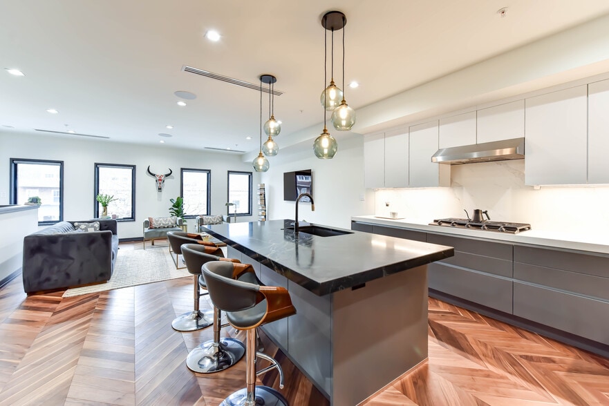 Building Photo - 1349 Randolph St NW