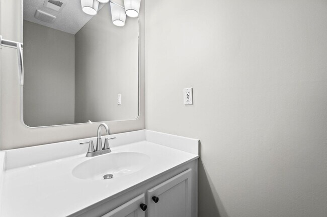 Building Photo - 3574 Evergreen Way