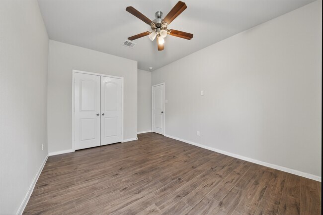 Building Photo - 18102 Humber River Ln