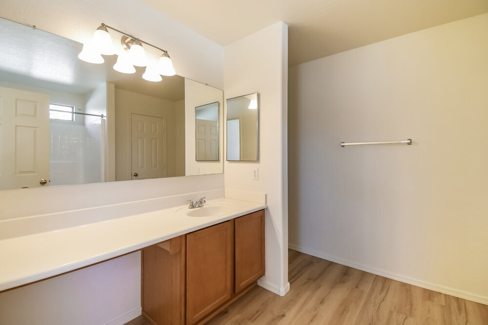 Building Photo - 7401 S 30th Ave