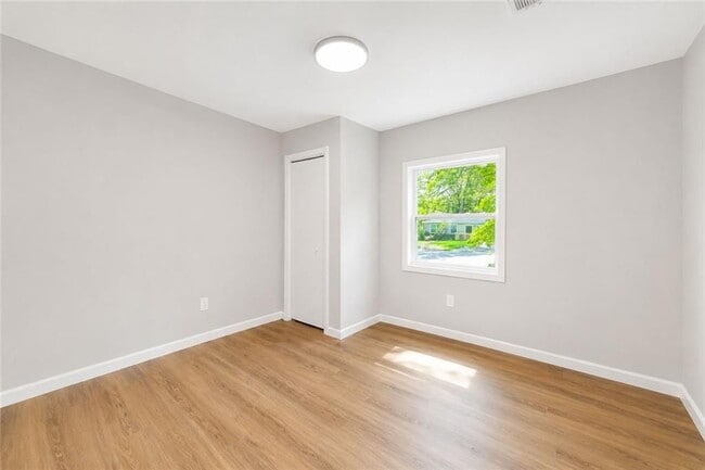 Building Photo - 1639 Bridgeport Dr NW