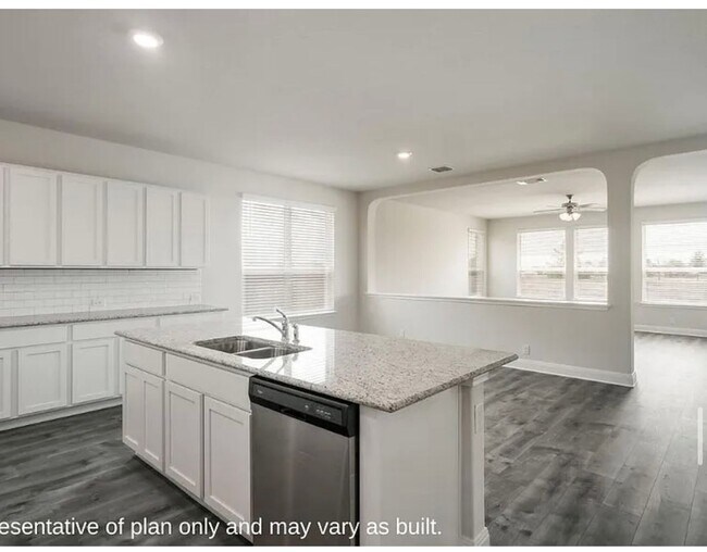 Building Photo - COMING SOON! GORGEOUS Two Story 5 Bedroom ...