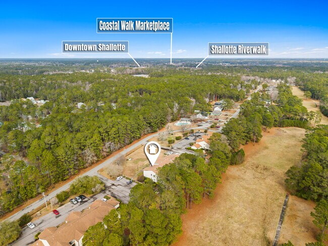 Building Photo - 310 Country Club Villa Dr