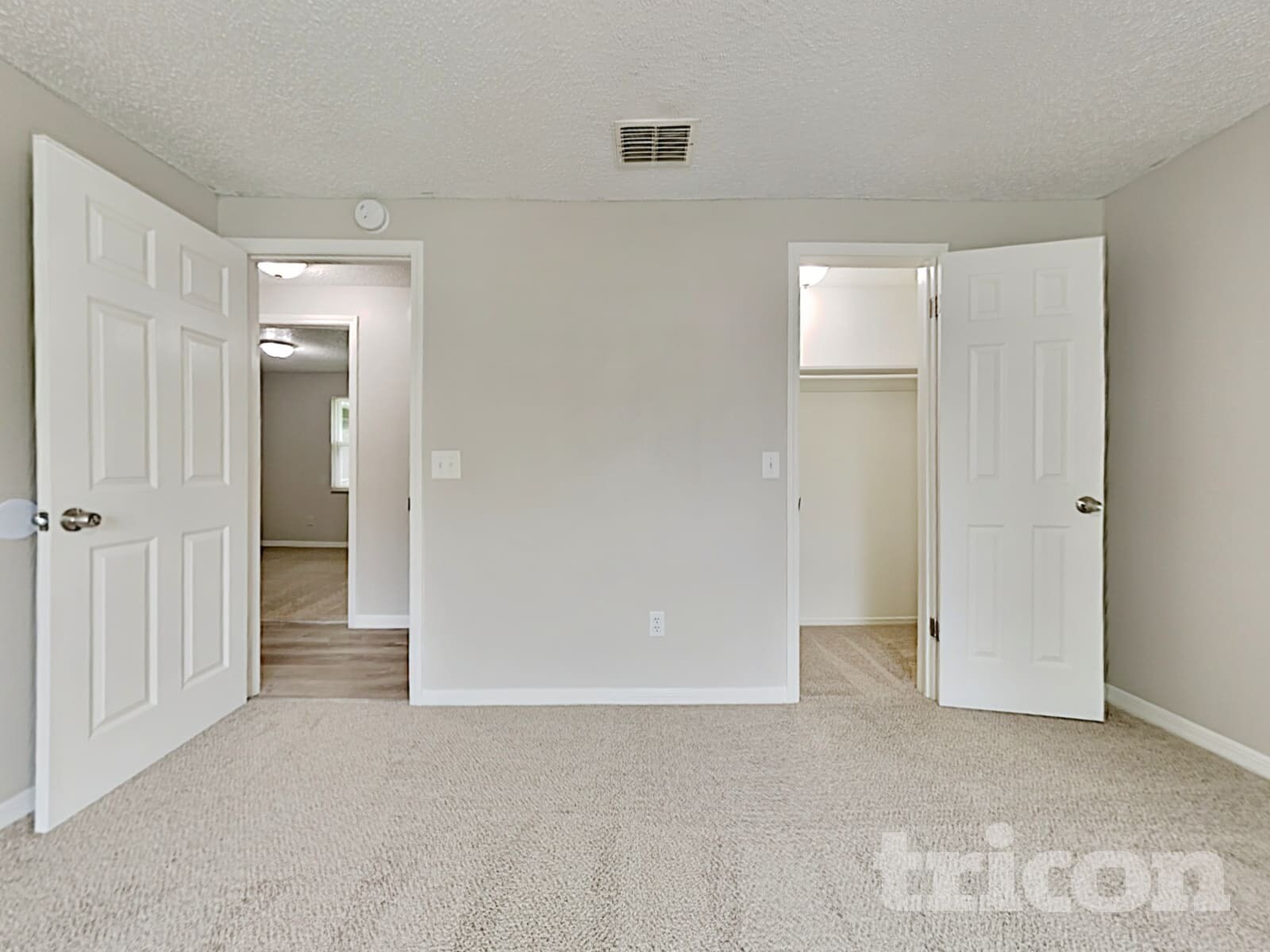 Building Photo - 2659 Pinewood Blvd E