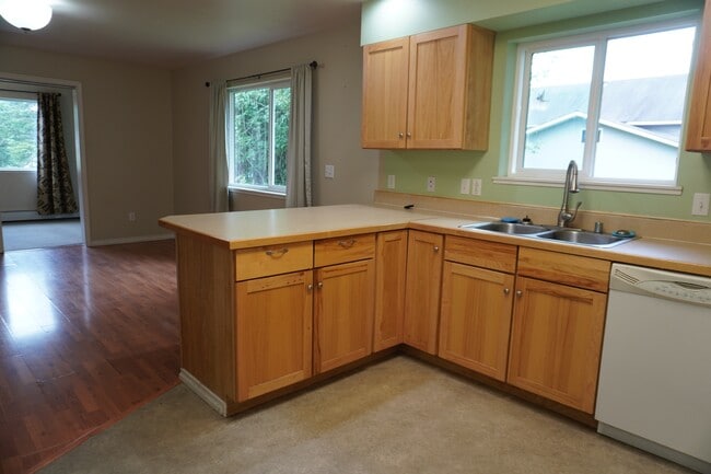 Building Photo - 1705 Resurrection Blvd