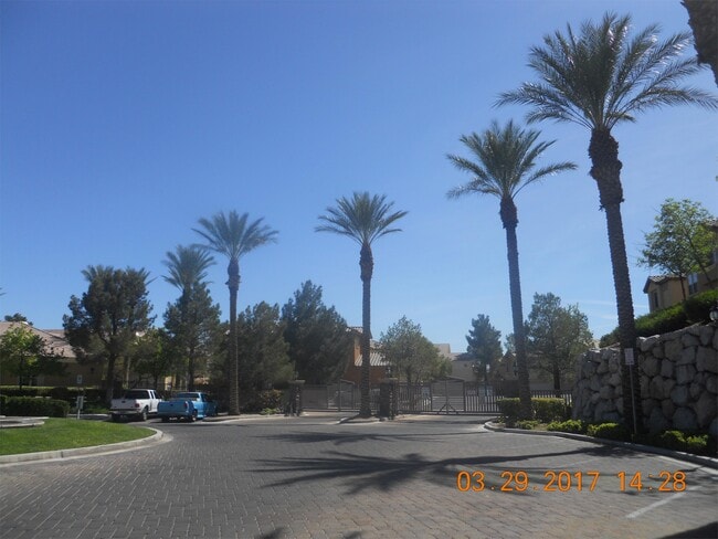 Building Photo - 3639 Water Song Dr