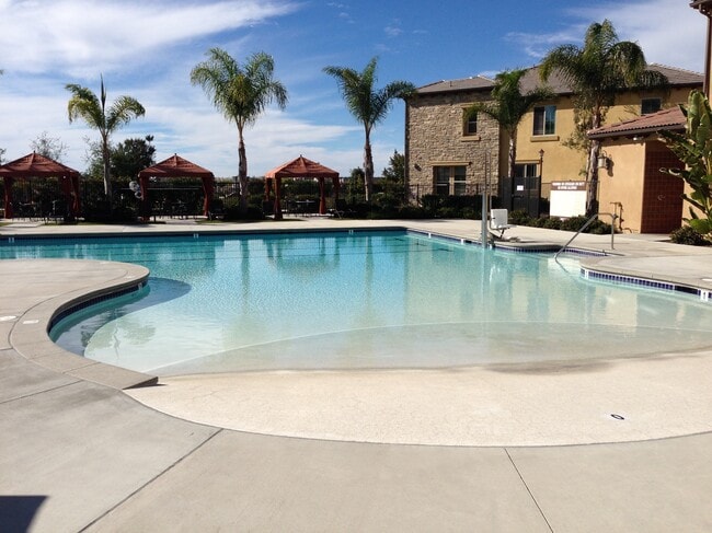 Building Photo - 10777 Canyon Grove Trail