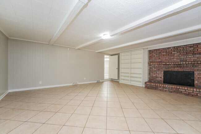 Building Photo - 1412 Idlewood Rd