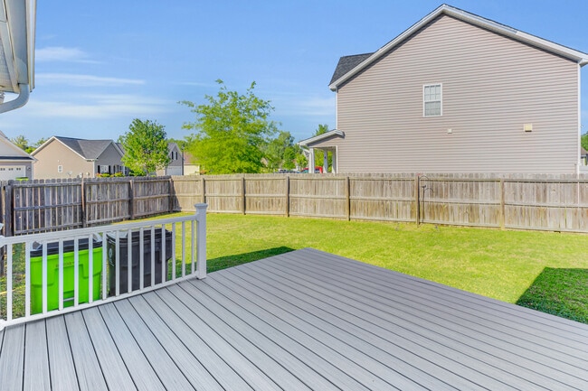 Building Photo - 201 Quincy Ct