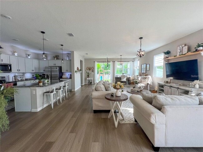 Building Photo - 3567 74th Ave E