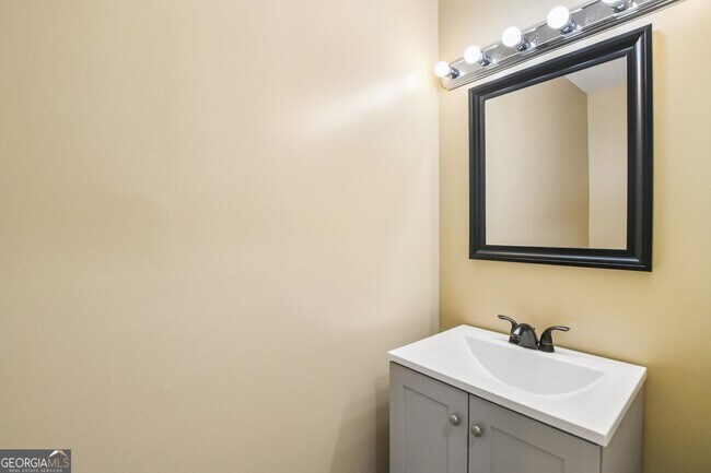 Building Photo - 2799 Brookcliff Landing NE