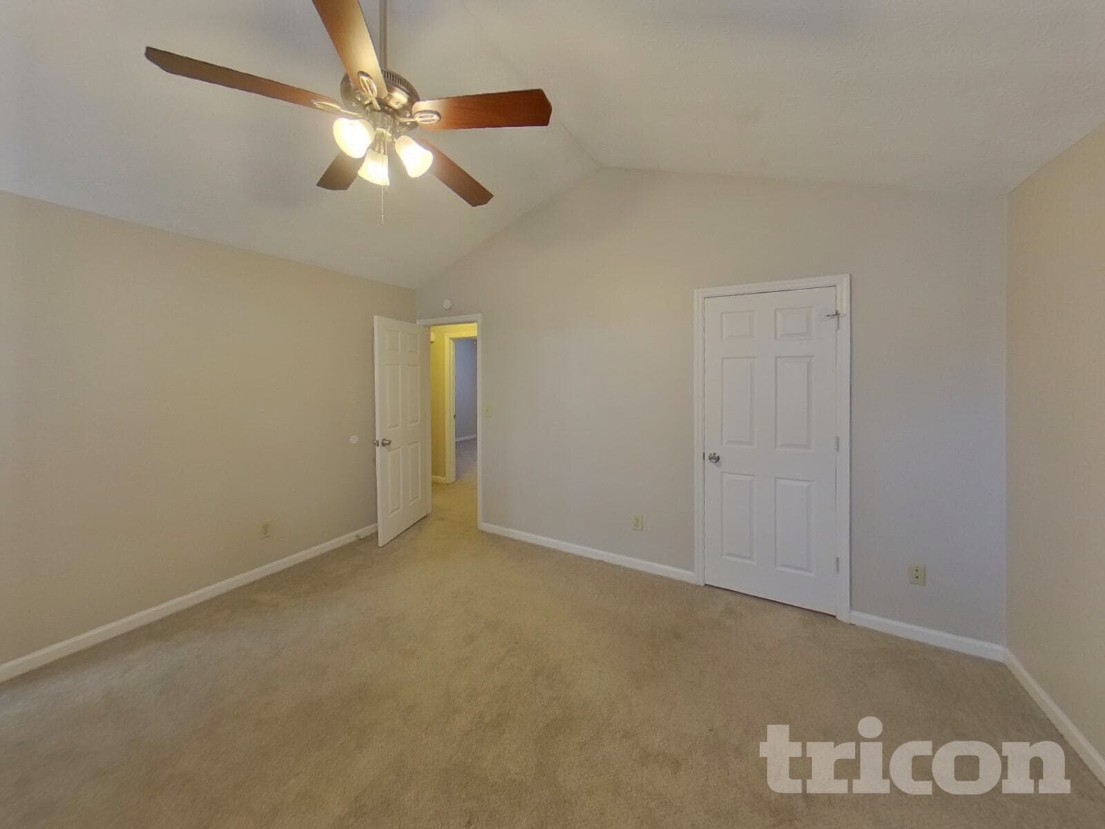 Building Photo - 4684 Woodglen Ct