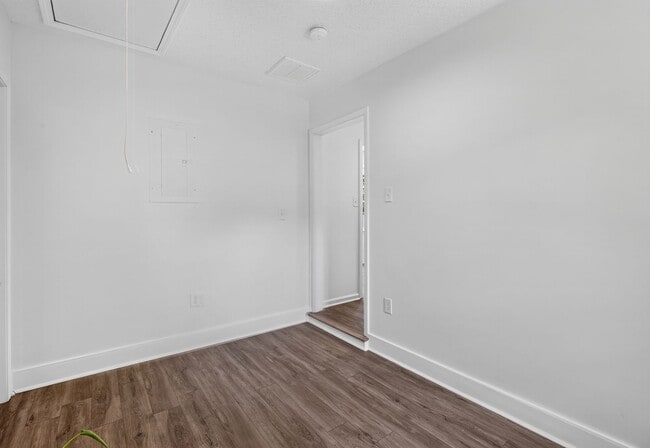 Building Photo - 31 Beaver Run Dr