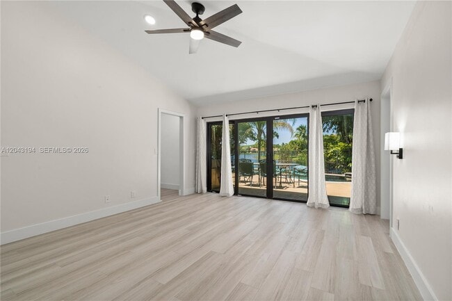 Building Photo - 1087 Deerwood Ln