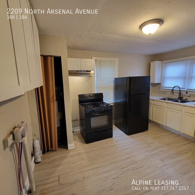 Building Photo - 2209 N Arsenal Ave