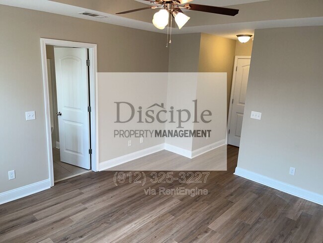 Building Photo - 202 Scarlett Ln