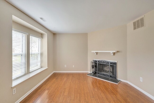 Building Photo - 2716 Gatewood Cir