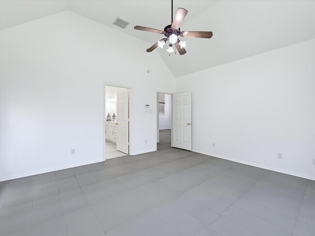 Building Photo - 1114 Jasons Bend Dr