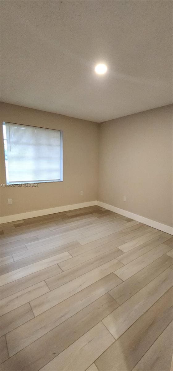 Building Photo - 800 SW 10th Ave