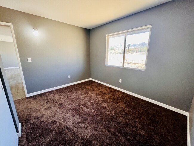 Building Photo - Two bedroom Home in South Joshua Tree