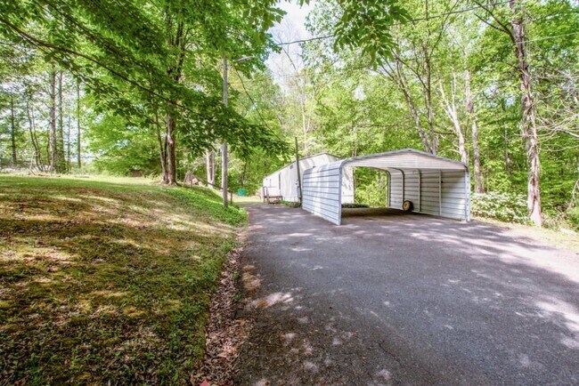 Building Photo - 7967 Caswell Rd