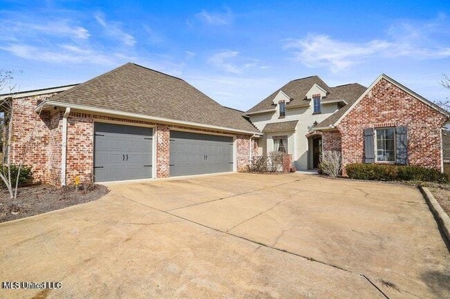Primary Photo - 102 Cypress Lake Blvd S