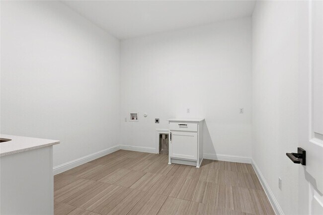 Building Photo - 704 Prairie Clover Dr
