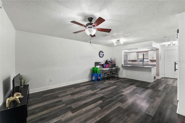 Building Photo - 4008 Pine Limb Ct