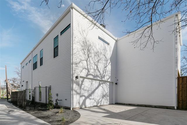Building Photo - 2513 N Winnetka Ave