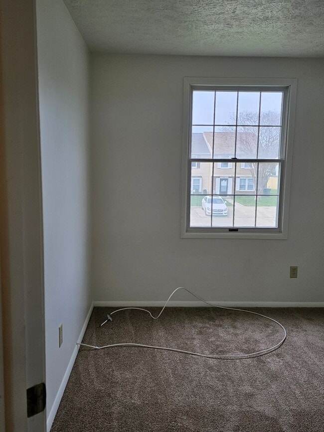 Building Photo - 1337 Vanasse Ct