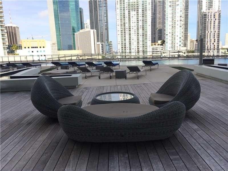 Building Photo - 92 SW 3rd St