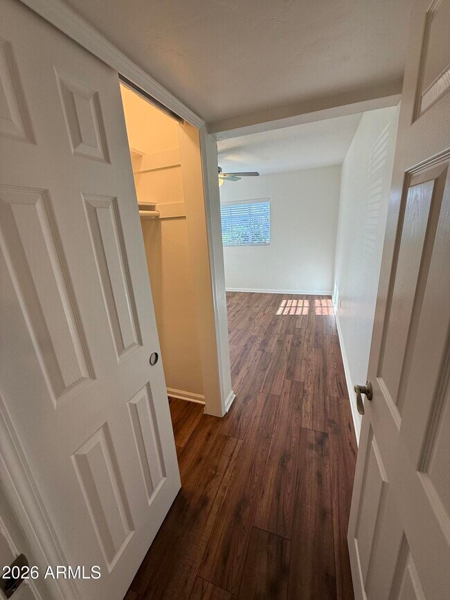 Building Photo - 2405 W Citrus Way