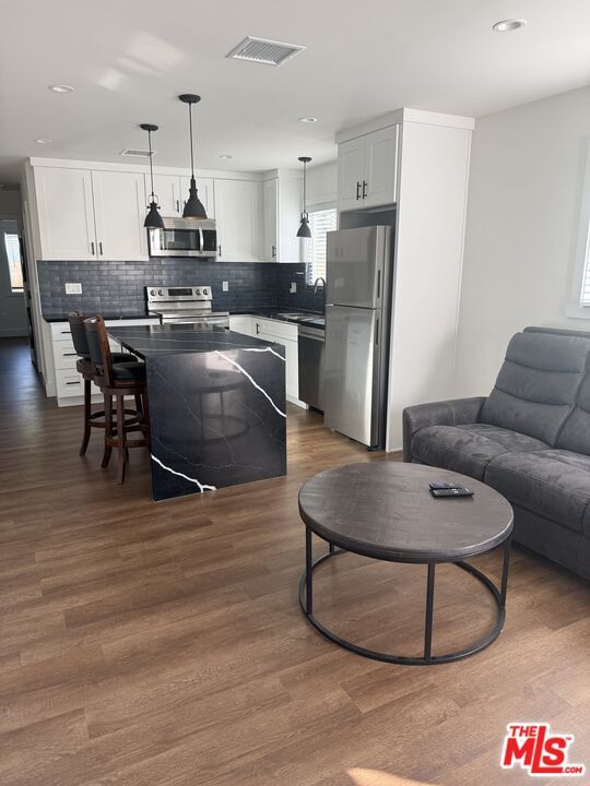 Building Photo - 8302 Capps Ave