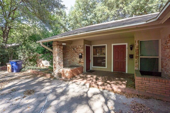 Building Photo - 9104 Quail Creek Dr
