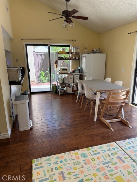 Building Photo - 5 Fasano