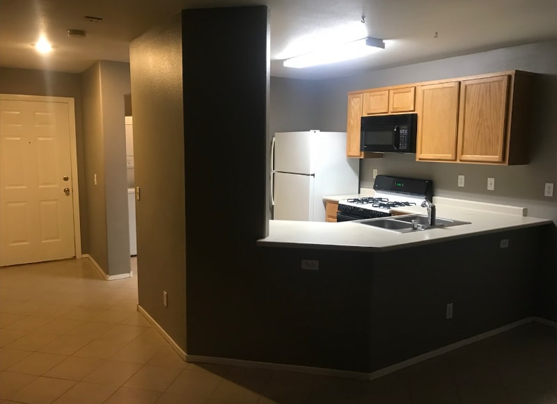 Building Photo - 10063 Swimming Hole St