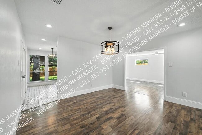 Building Photo - 1106 Paluxy Ct