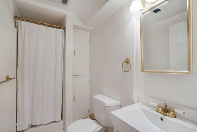 Building Photo - 8722 Falkstone Ln