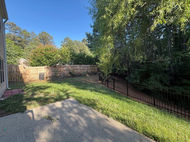 Building Photo - **OFFERING REFUNDABLE APPLICATION FEES** Spacious 4BD, 2.5BA Wake Forest Home with a Fenced Yard ...