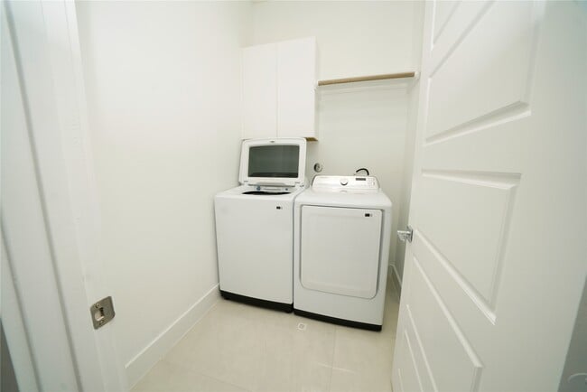 Building Photo - 4607 Edmund St